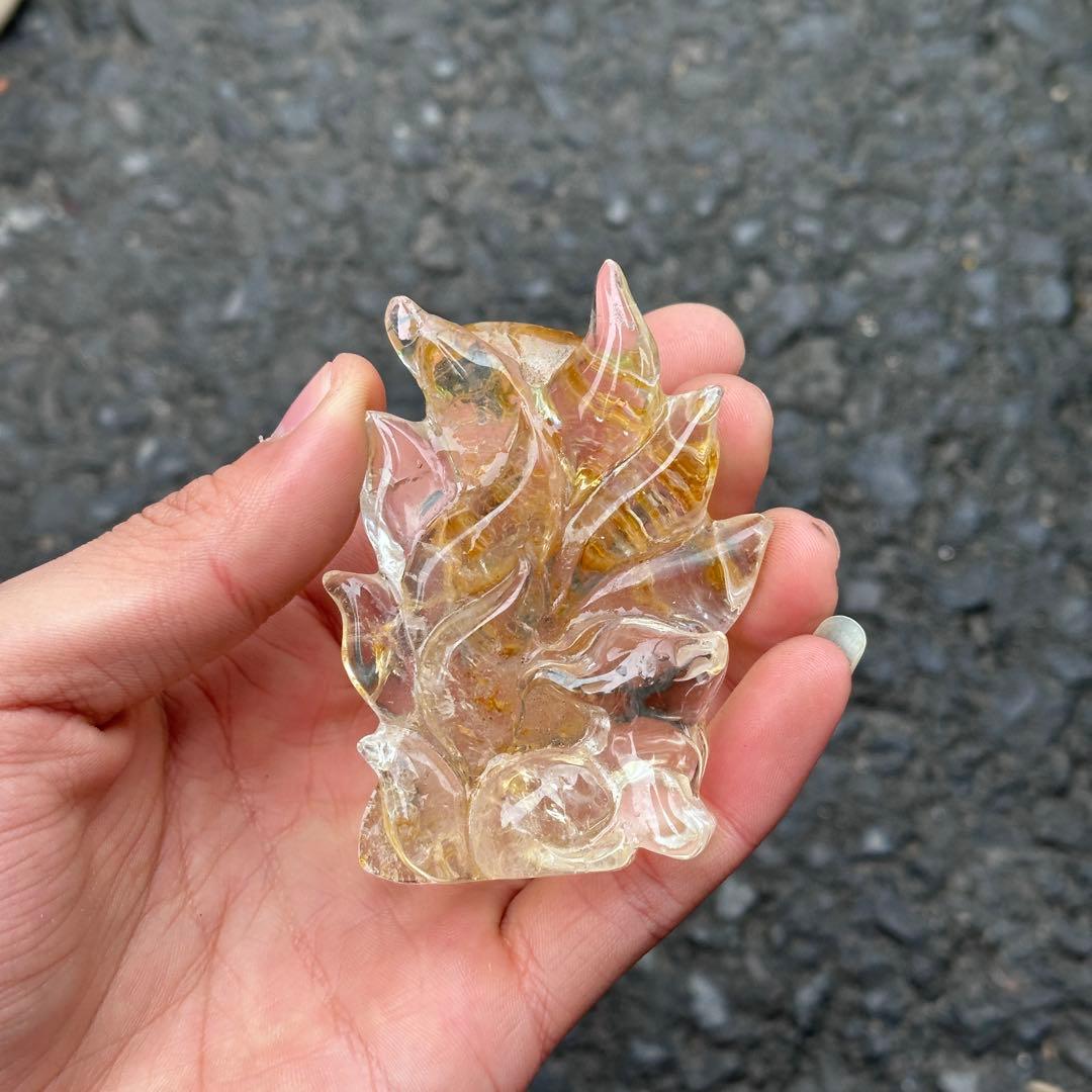 天然石マニカラン共生水晶の九尾狐　ご購入前に在庫確認必要G.857