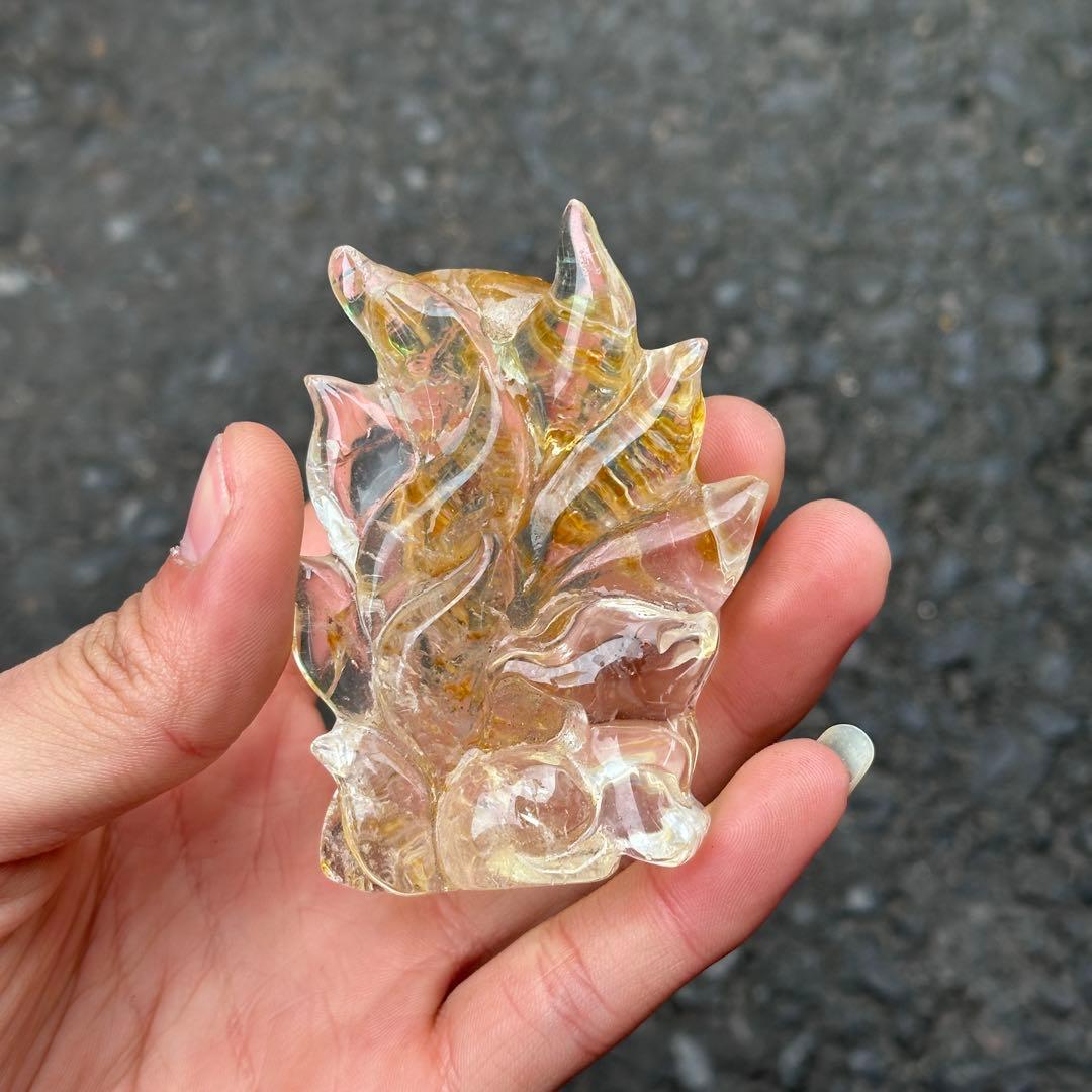 天然石マニカラン共生水晶の九尾狐　ご購入前に在庫確認必要G.857