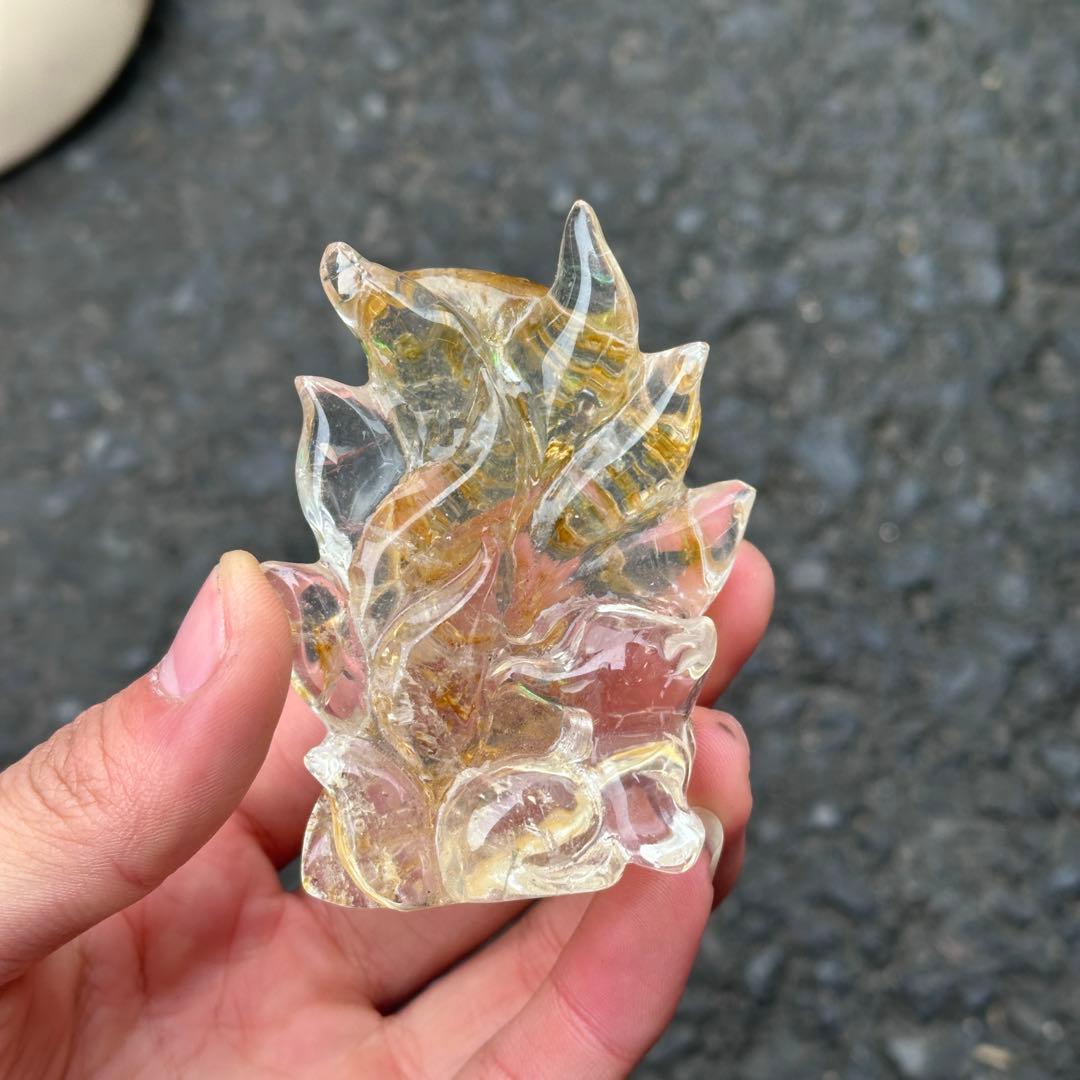 天然石マニカラン共生水晶の九尾狐　ご購入前に在庫確認必要G.857