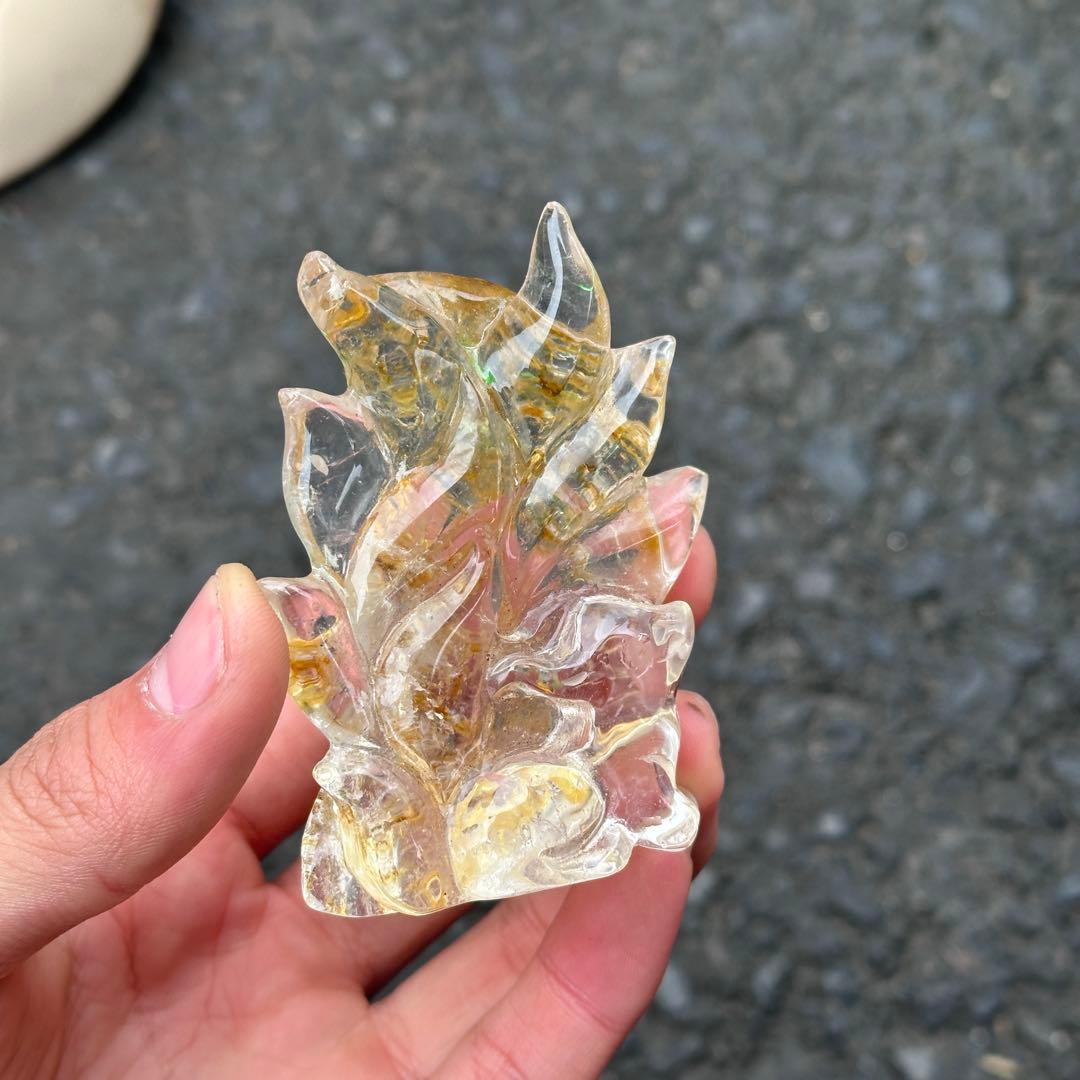 天然石マニカラン共生水晶の九尾狐　ご購入前に在庫確認必要G.857