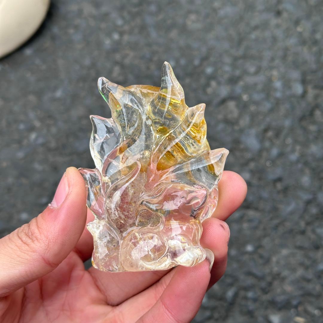 天然石マニカラン共生水晶の九尾狐　ご購入前に在庫確認必要G.857