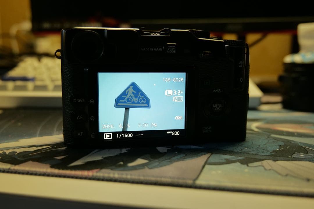 【最安値】Fujifilm X-pro1 (レンズ付・付属品多い)7月末まで