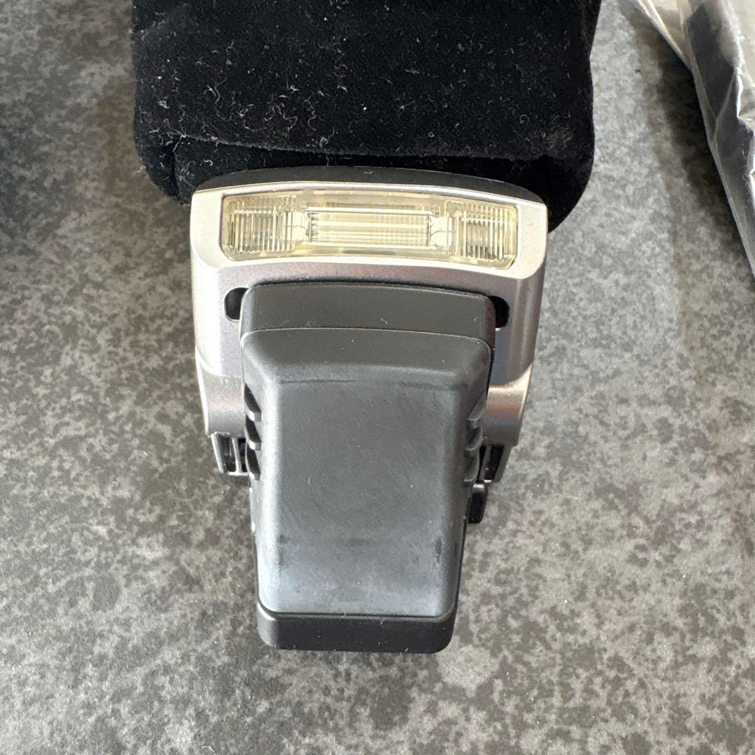 オリンパス　ミラーレス　一眼　キット