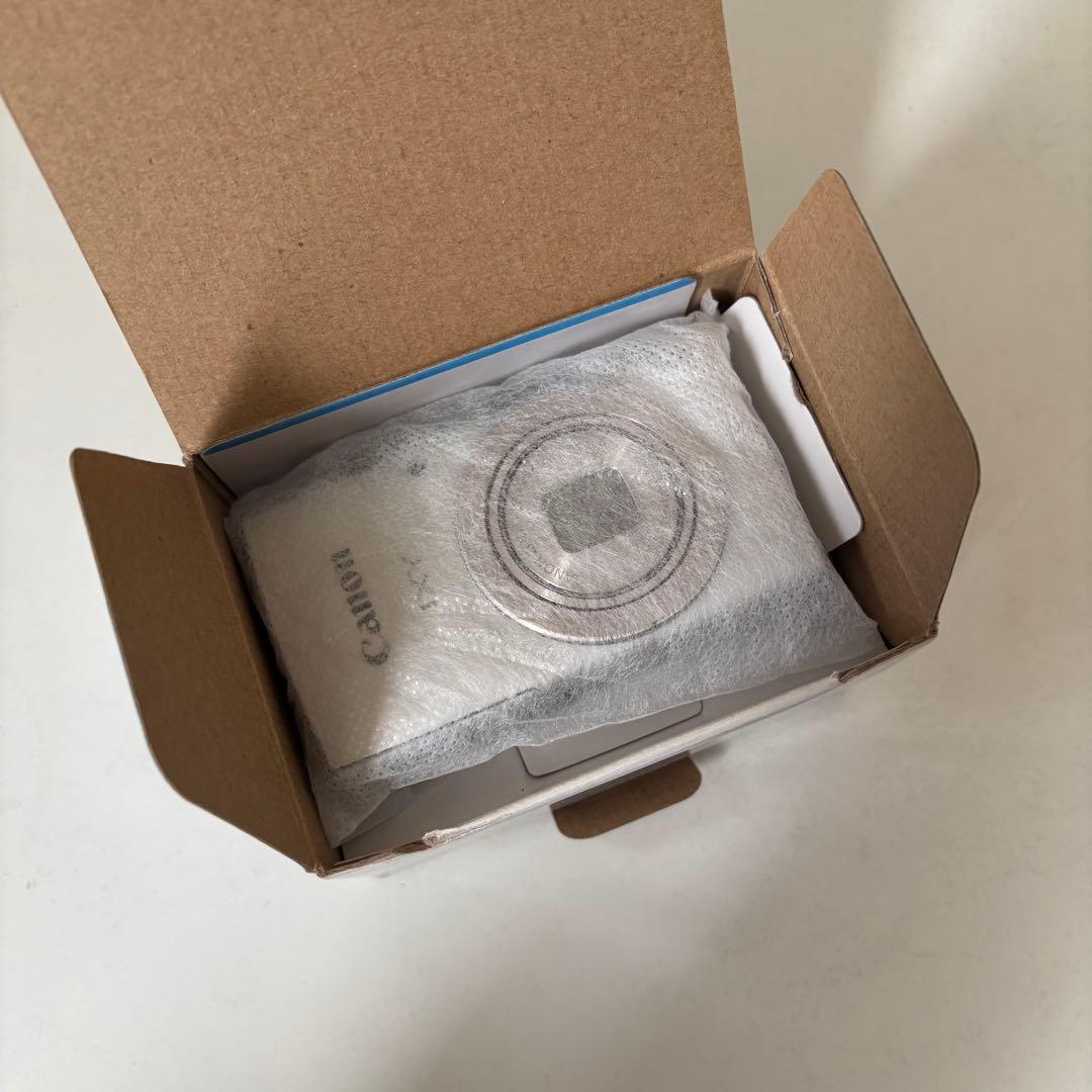 Canon IXY 180 シルバー デジカメ 箱 充電器 動作確認済