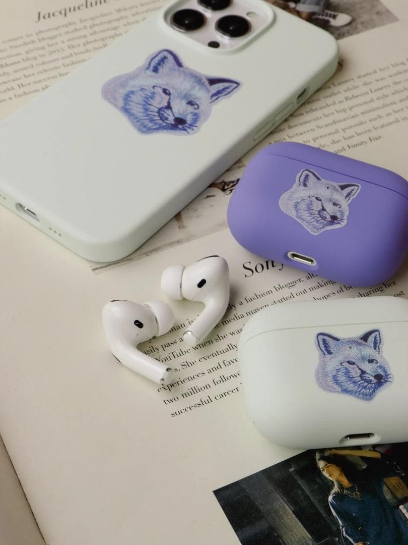 メゾンキツネ Cool-Tone iPhone13 Pro ケース (パープル)