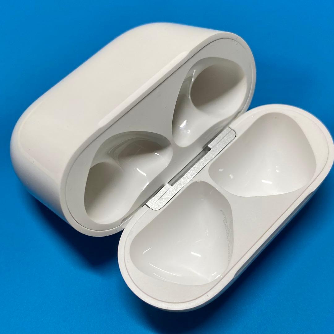 AirPods4第4世代 エアポッツ第四世代充電ケース(ANC 搭載)