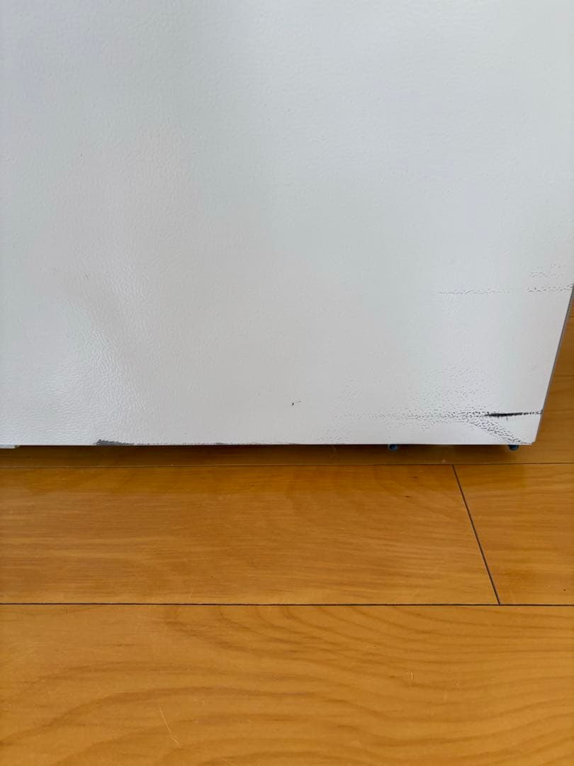 22年製　アクア　スリム型冷凍庫