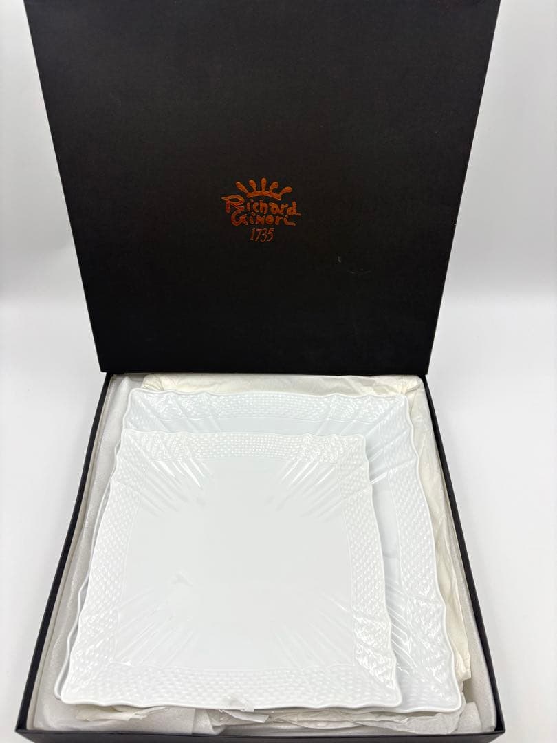 未使用保管品リチャードジノリ ベッキオホワイト スクエアプレート　2枚セット箱付