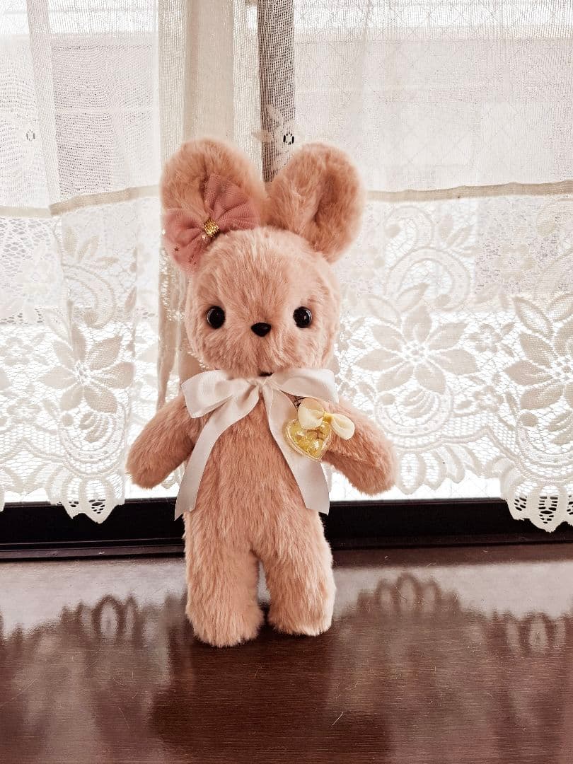 ぬいぐるみ、うさぎ、ハンドメイド、オリジナル、ピンクベージュ抱きしめられるサイズ