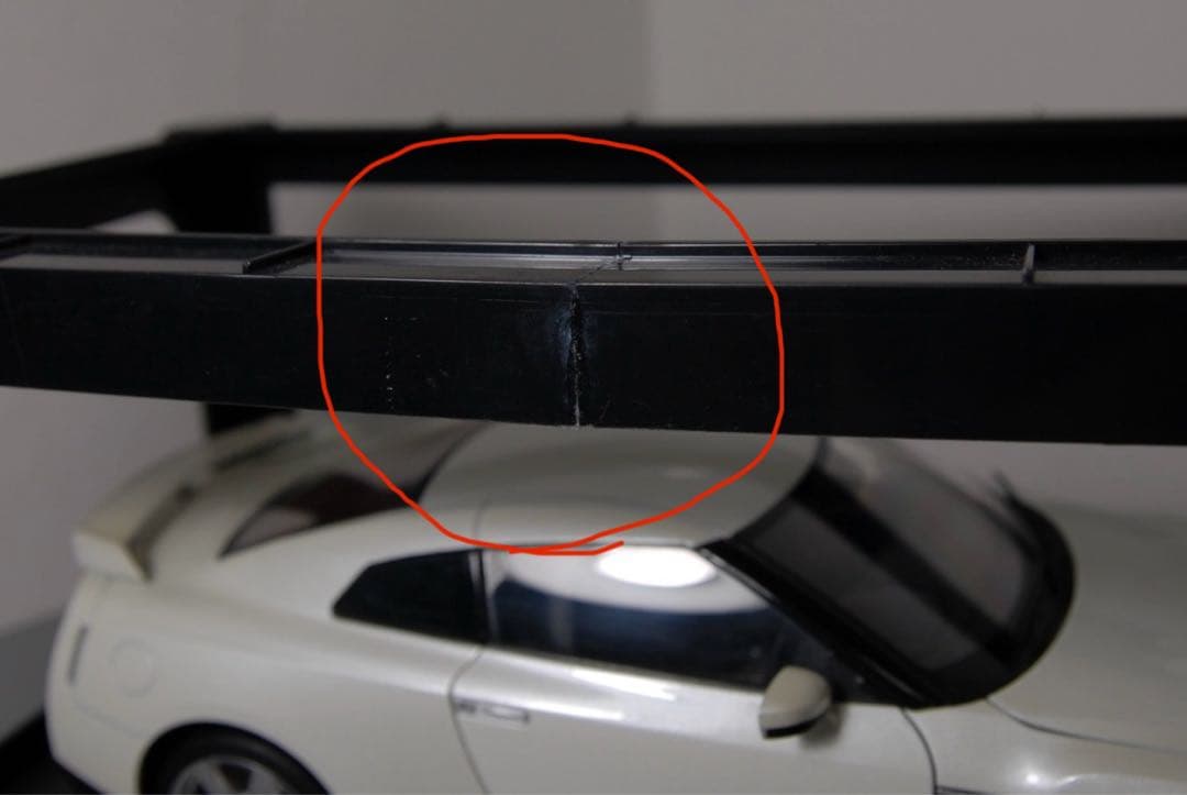 オートアート 日産 35 GTR 白 1/18 ミニカー