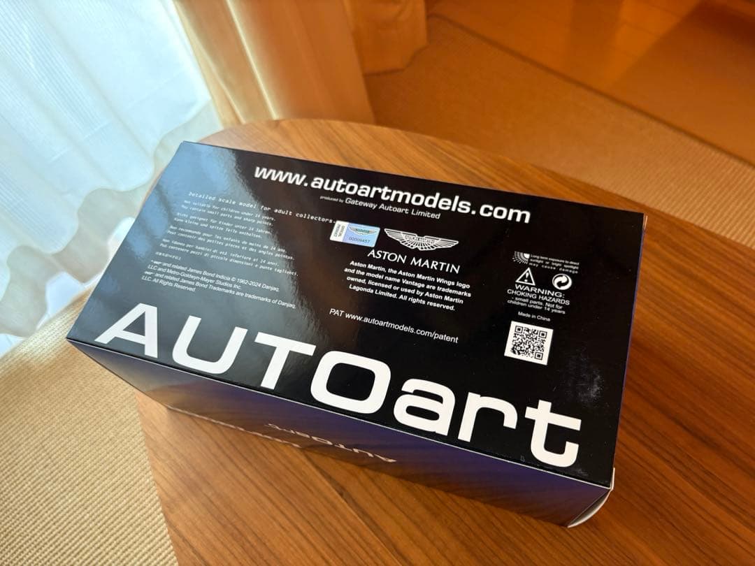 新品 AUTOart アストンマーチン DB5 007 GOLDFINGER