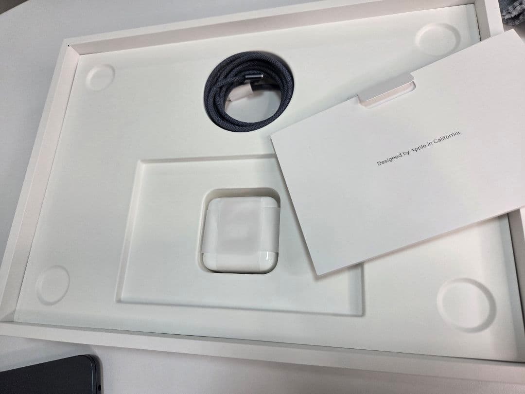 MacBook Air 13インチ M3 メモリ16GB SSD1TB US配列