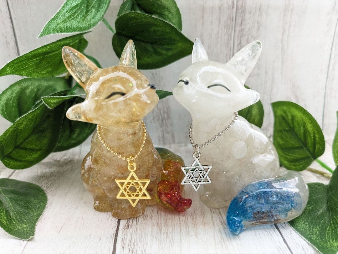 【ナツハ】虹色しっぽ！シトリンのきつねさん形オルゴナイト☆他１点