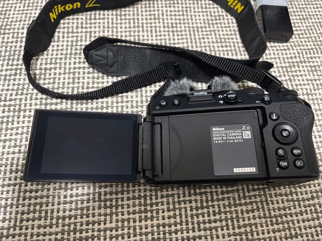 Nikon Z 30 ミラーレスカメラ 本体と付属品
