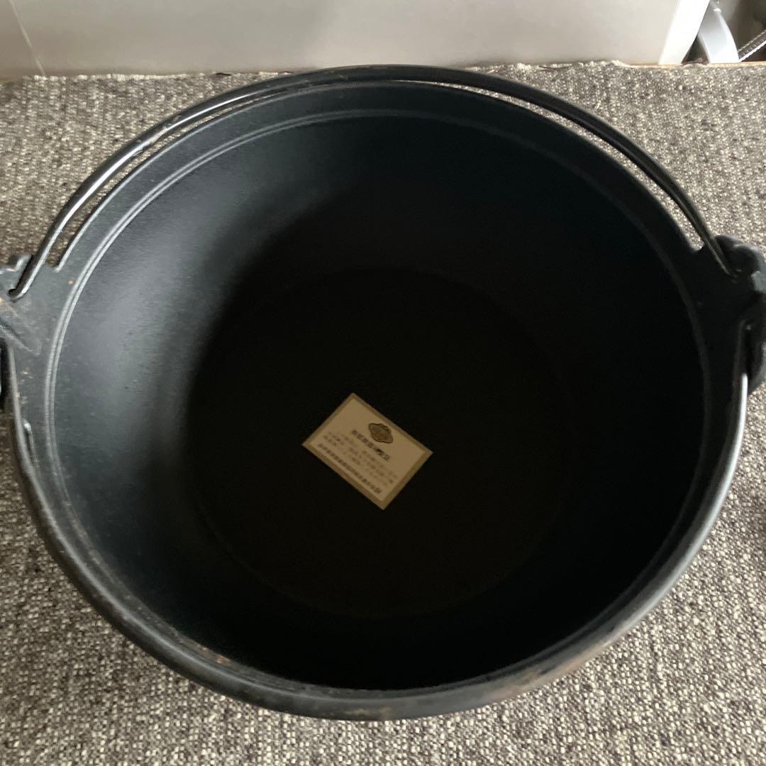 未使用　南部鉄器　囲炉裏鍋　木蓋付　しゃぶしゃぶ鍋　すき鍋