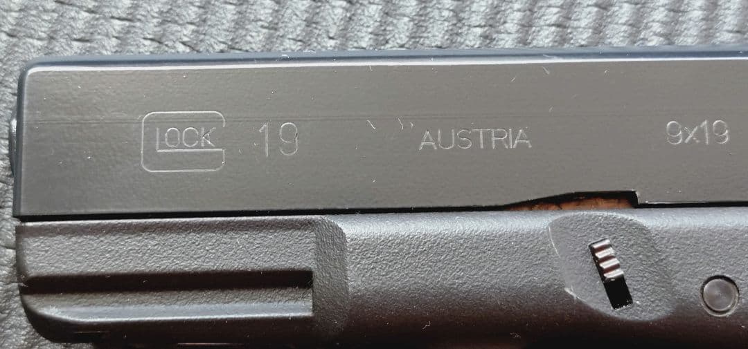 KSC グロック19　ディープブルーコーティング（ガスガン）フロントサイトなし