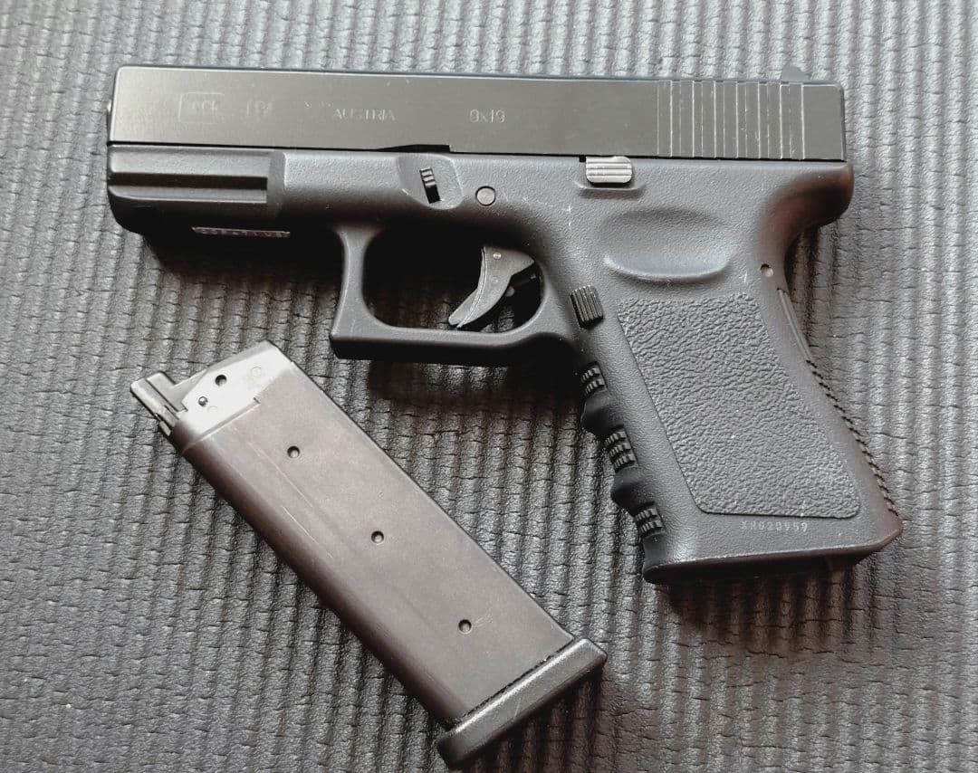 KSC グロック19　ディープブルーコーティング（ガスガン）フロントサイトなし