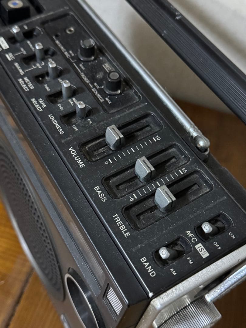 【ジャンク】SONY モノラルラジカセ　CF-1980