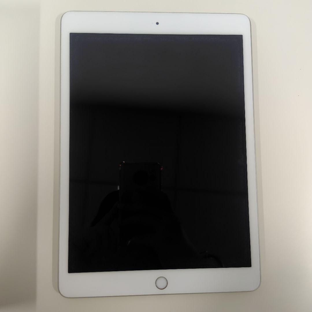 iPad シルバー 本体 第7世代　Wi-Fi 32GB mw752j/a