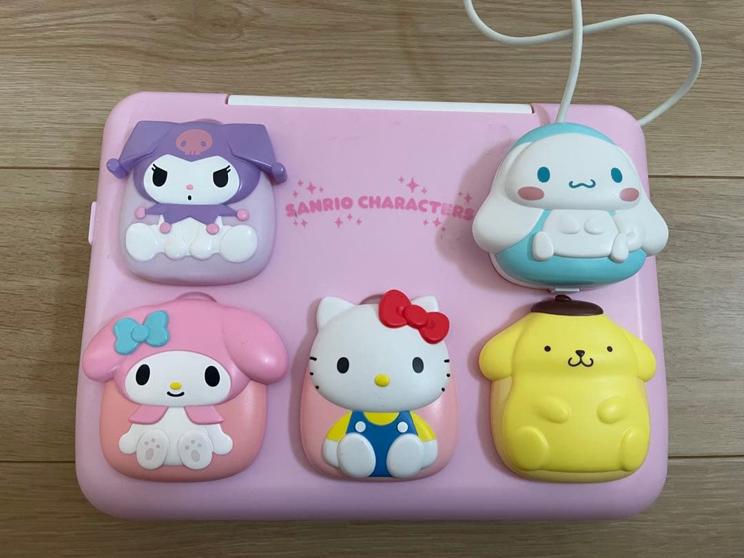 サンリオキャラクターズ　パソコン