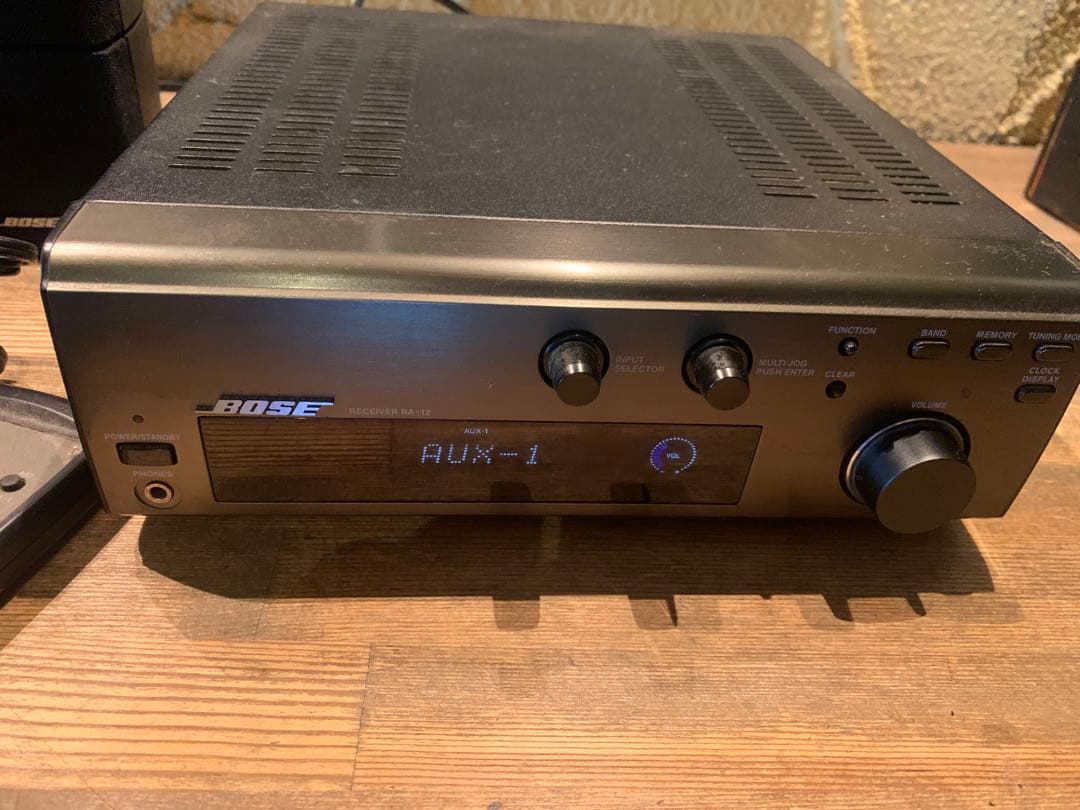 BOSERA-12（電源コード付属）、スピーカー、ウーハー、リモコン