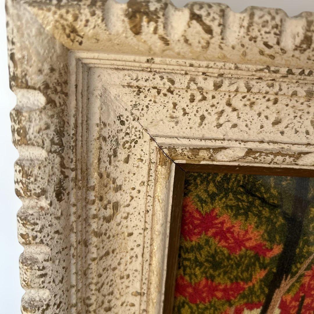 刺繍絵　秋の風景を刺繍で表現した美しい絵画　紅葉　自然　川