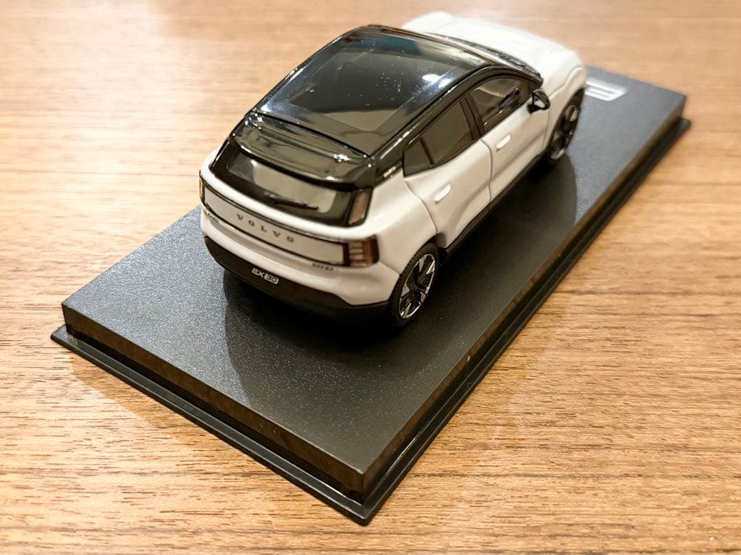 新品 1/43 ボルボ純正 マイスト 新型 ボルボ EX30 クラウドブルー