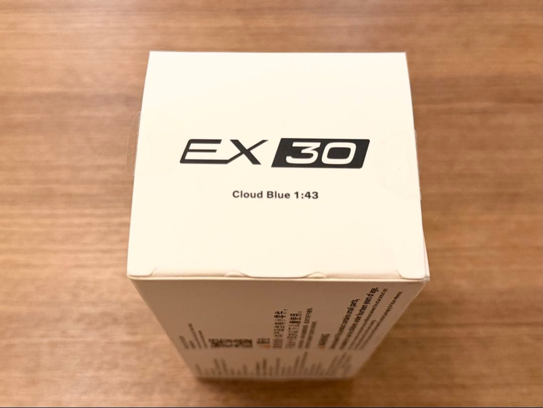 新品 1/43 ボルボ純正 マイスト 新型 ボルボ EX30 クラウドブルー