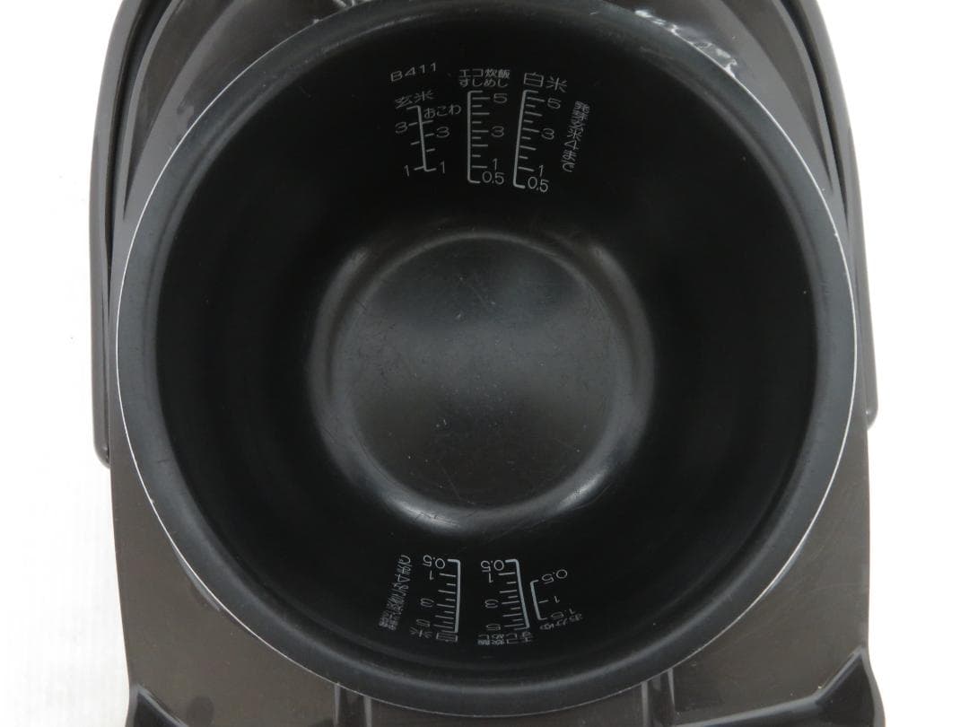 ZOJIRUSHI 象印 IH炊飯ジャー 炊飯器 5.5合炊き NP-VN10型