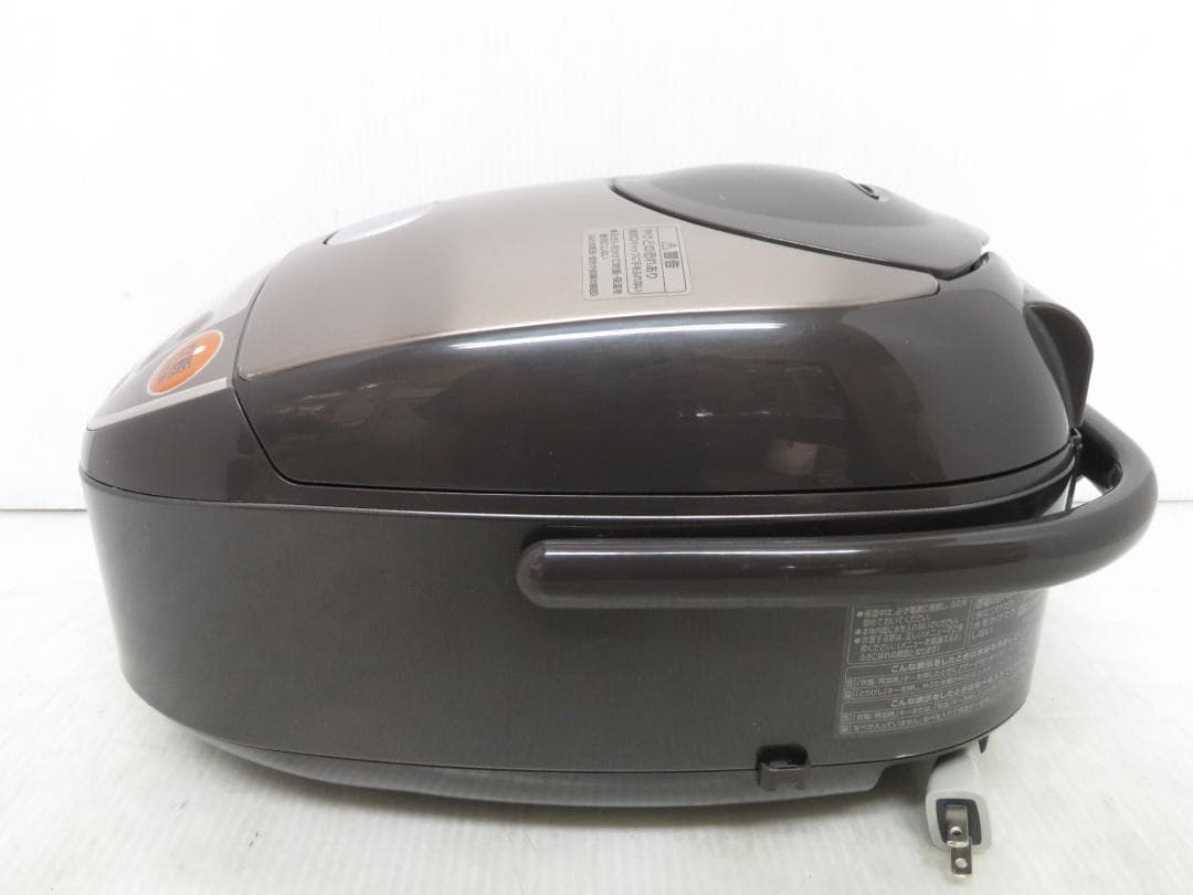 ZOJIRUSHI 象印 IH炊飯ジャー 炊飯器 5.5合炊き NP-VN10型