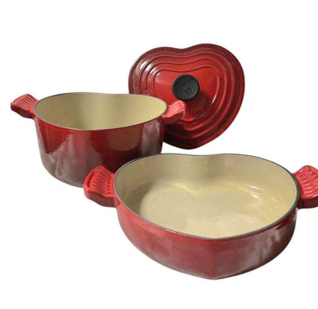 ル・クルーゼ　ココット・ダムール　ハート型　浅深2点セット 蓋は共通