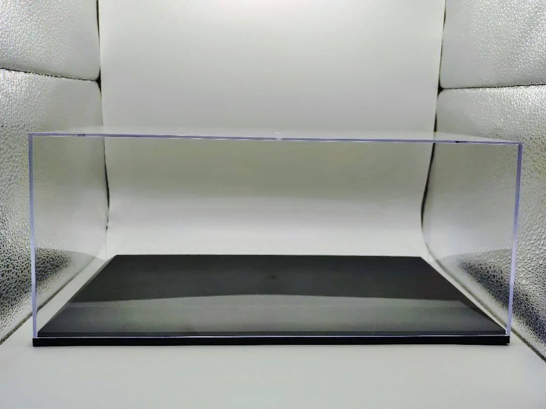 1/18ホンダ NSX GT3 ミニカー マットブラック　ディスプレイケース付き