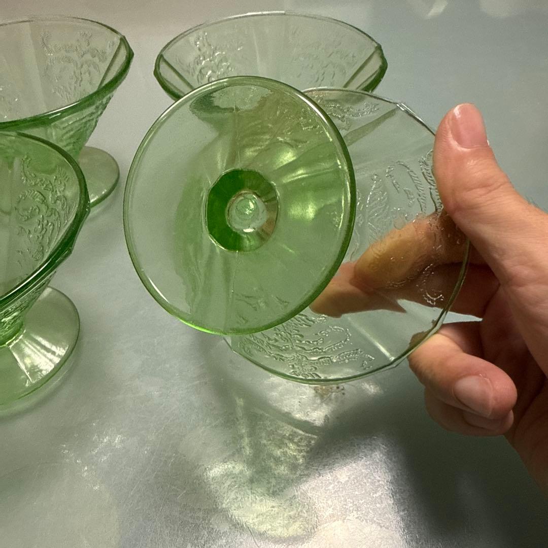 ウランガラス製 デザートカップ 4個セット