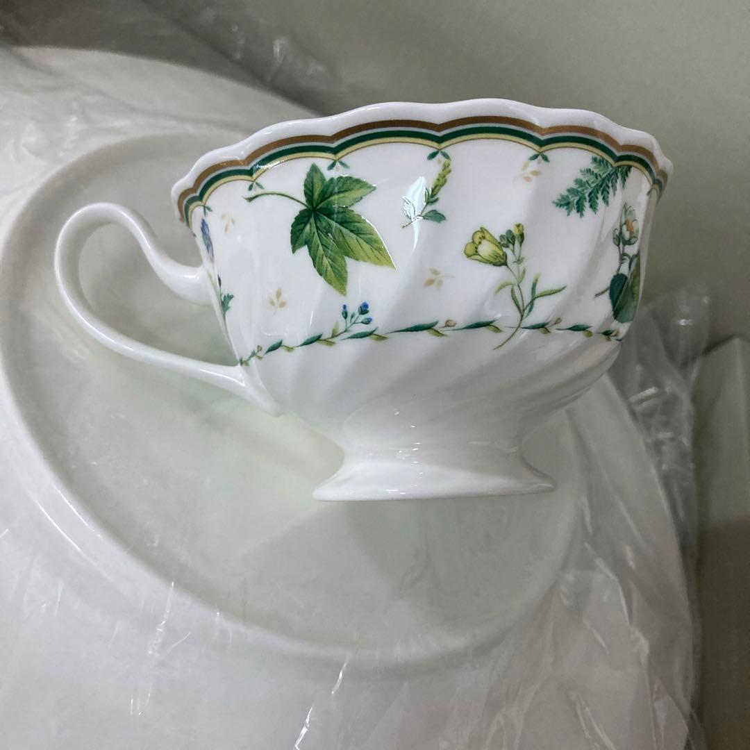 ナルミ食器セット 植物柄 PROFUSION