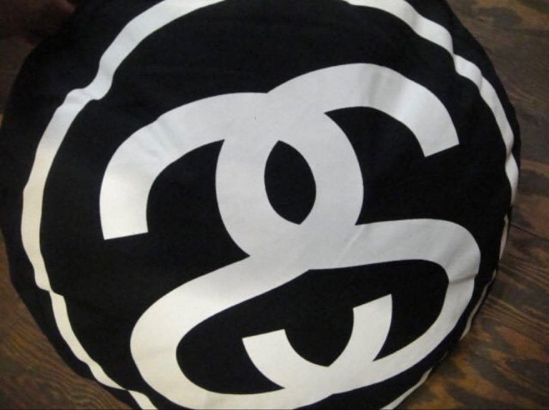 STUSSY ステューシー シャネルロゴSSLNKCRCLCSN クッション