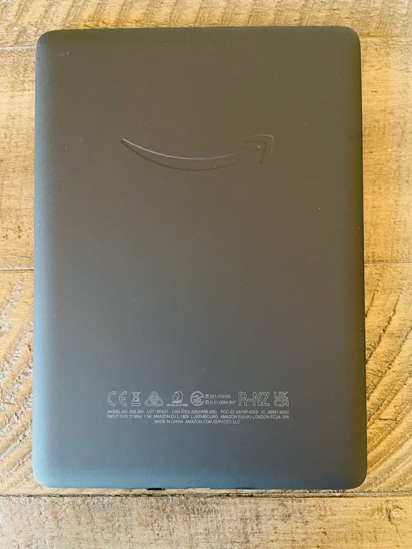 ✨️美品　Kindle PaperWhite 第11世代　広告なし カバー付き