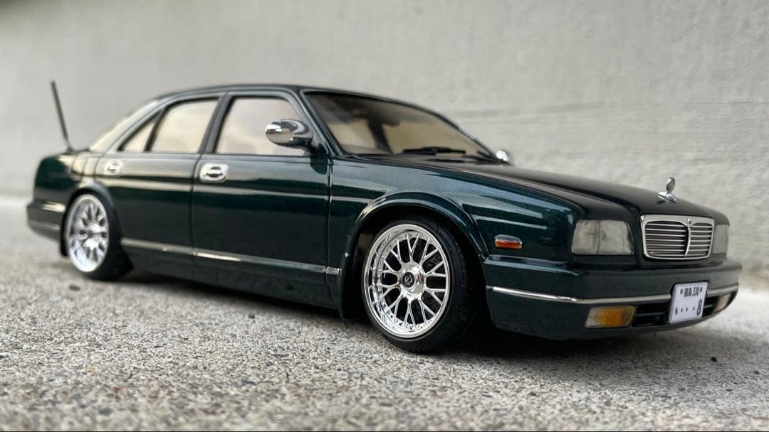 アオシマ　Y32シーマ　1/24 完成品