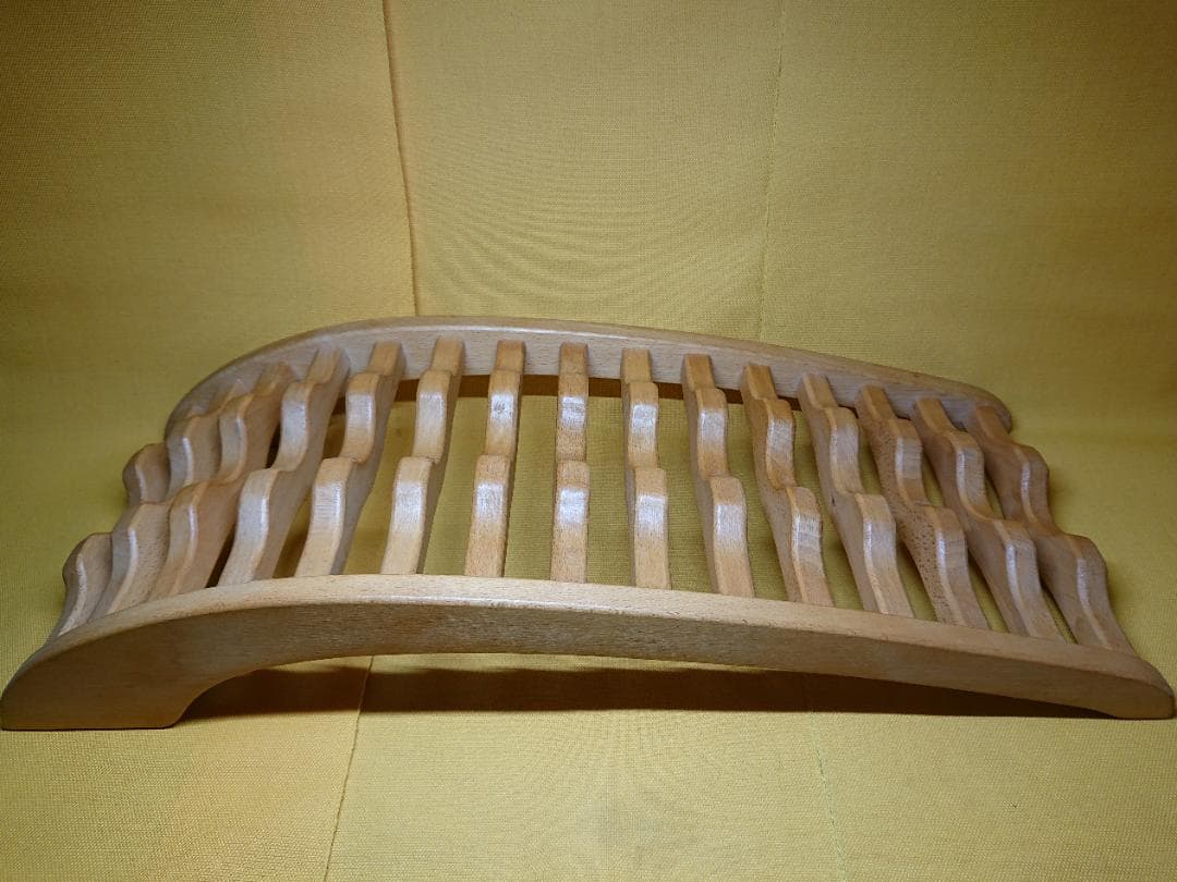 【美品】背筋伸ばし　腰痛　背骨矯正　置物　インテリア　美術品　工芸品　A3045