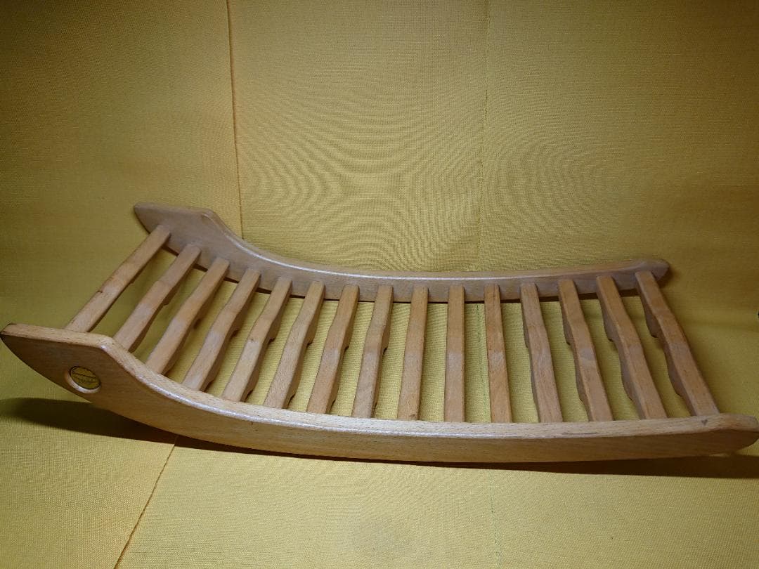 【美品】背筋伸ばし　腰痛　背骨矯正　置物　インテリア　美術品　工芸品　A3045