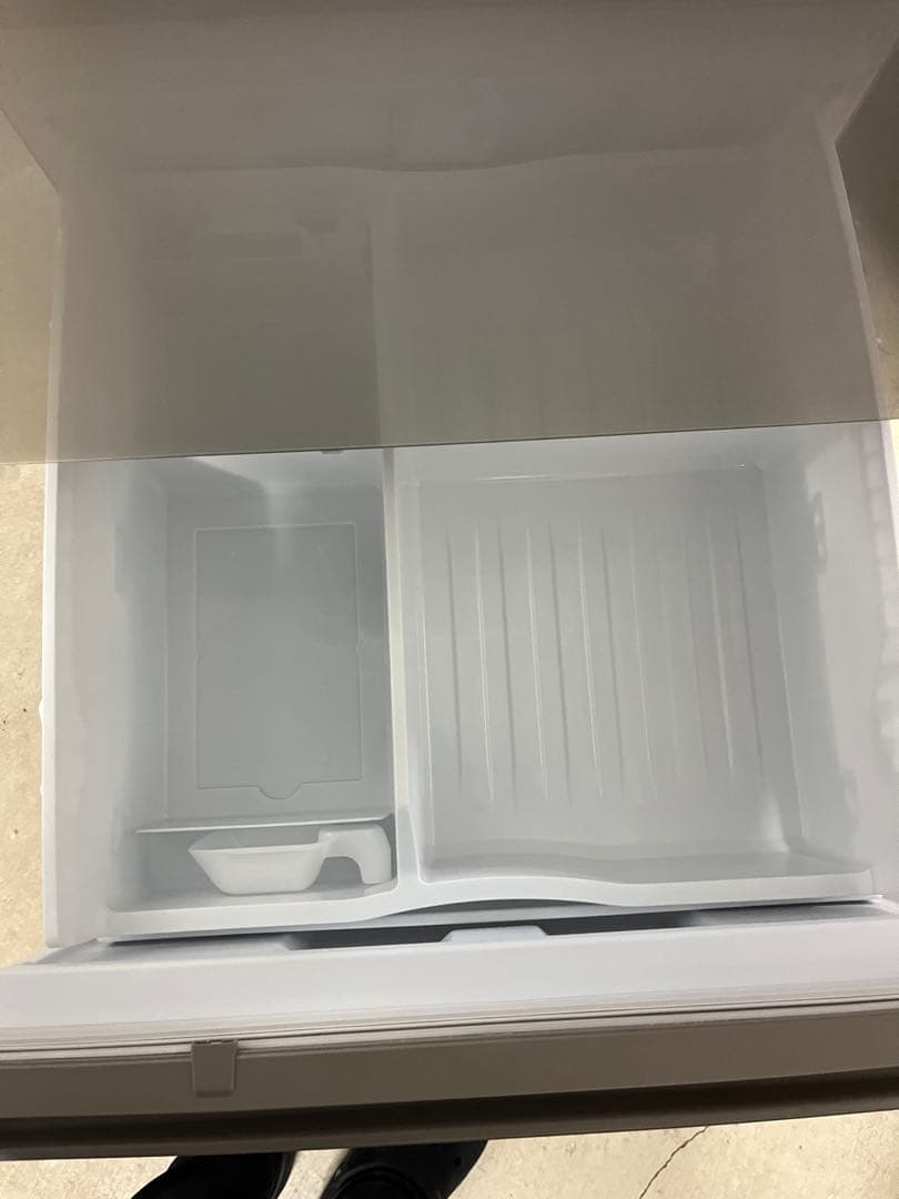 【美品】Panasonic 冷蔵庫 335L 2024年製　T