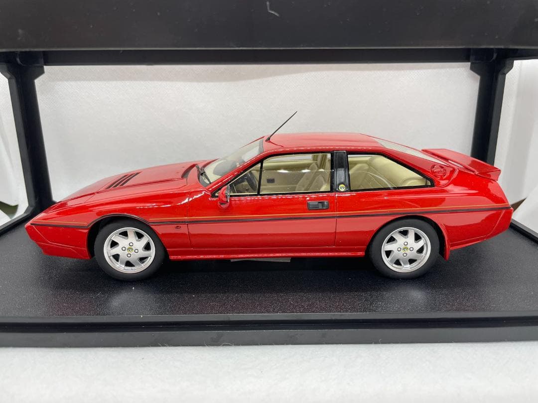 104-026 Cult 1/18 ロータス Excel SE Red