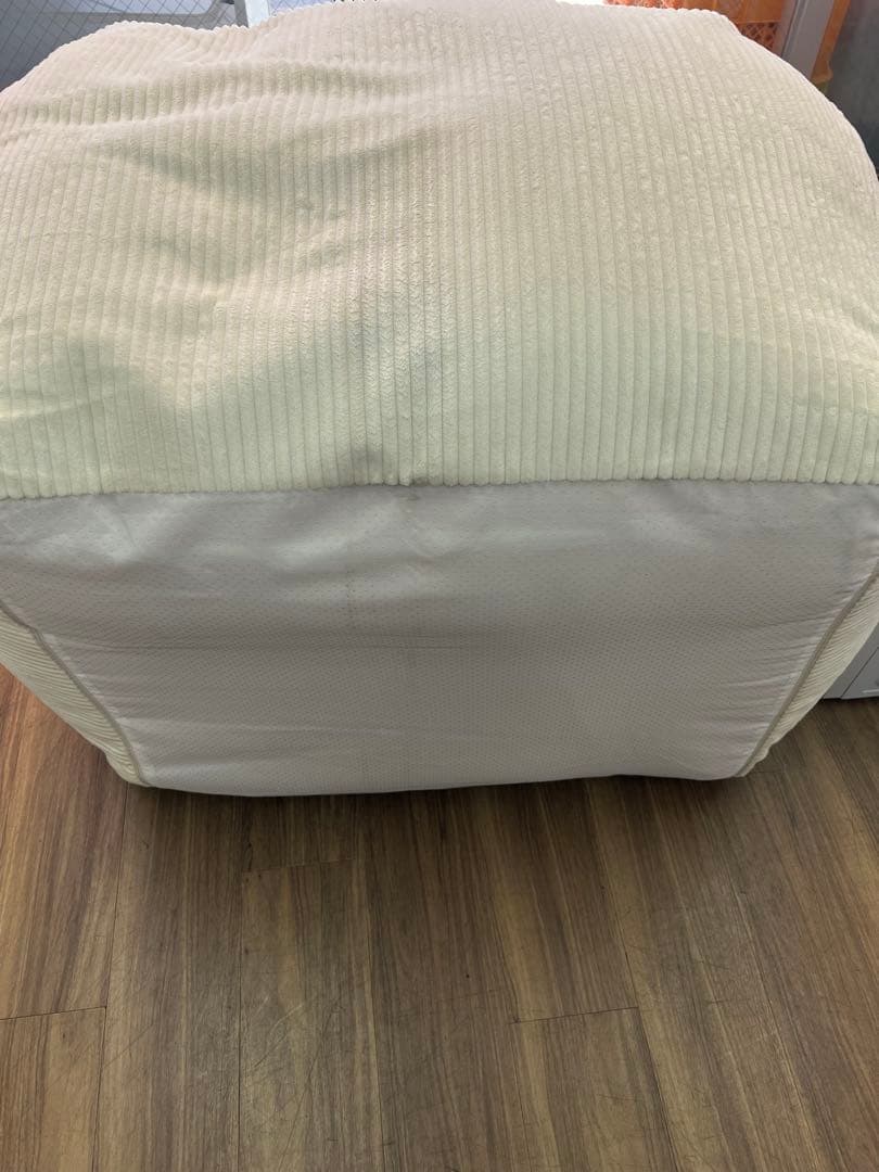 LOOSY 1人掛けビーズソファ　ホワイト コーデュロイ ビーズクッション