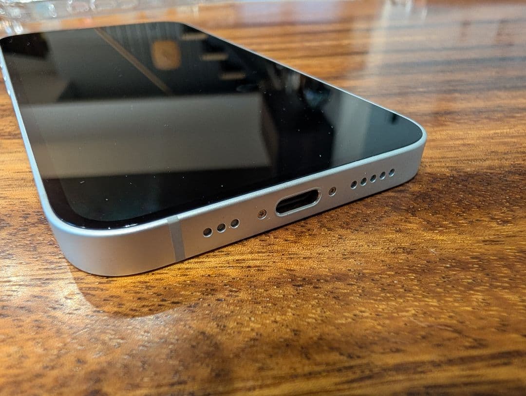 iPhone 16e 128GB ホワイト