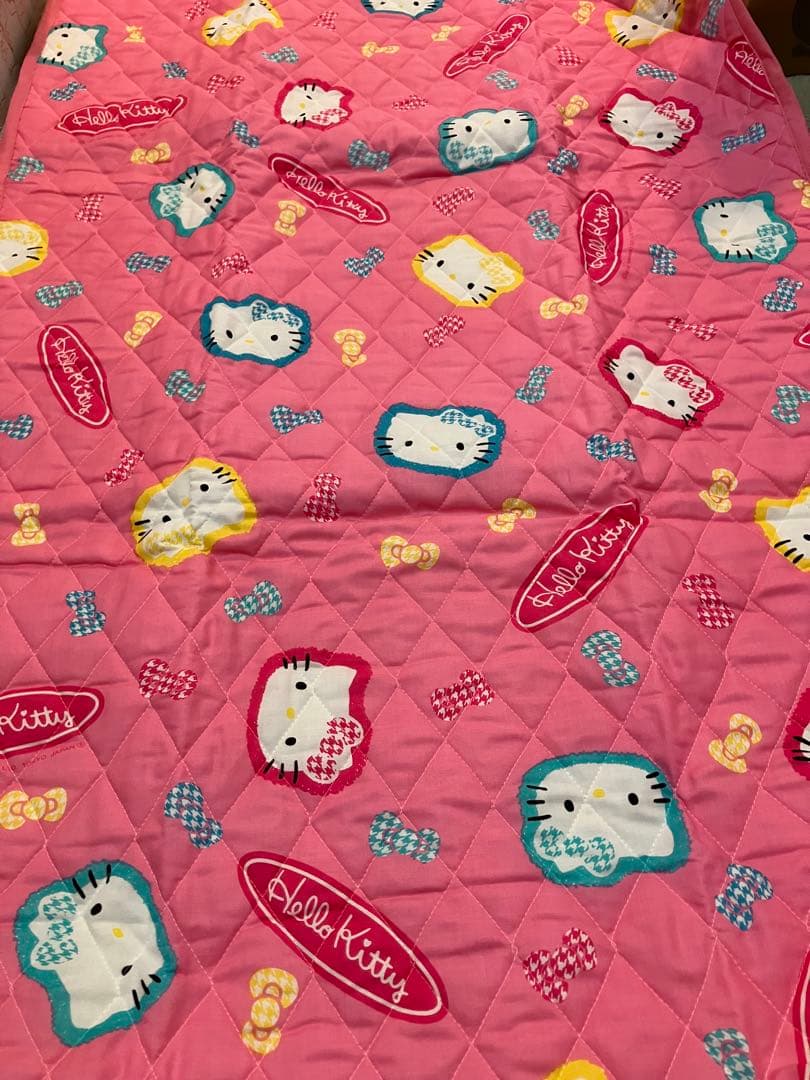 【値下げ】【レア】ハローキティ防水キルトパッドシーツ70×110cm平成レトロ