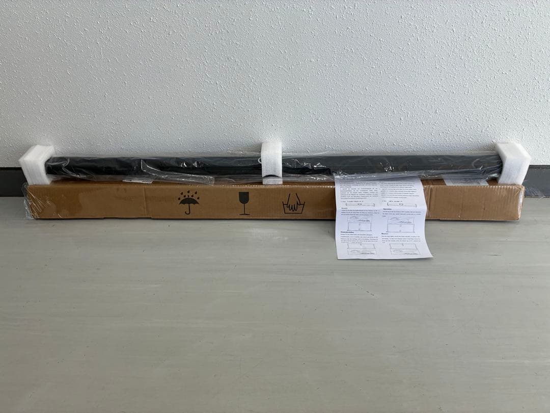 プロジェクタースクリーン 未使用 取扱説明書付き