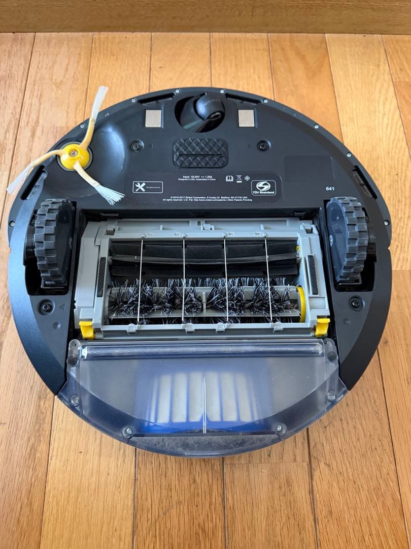iRobot Roomba 641 本体