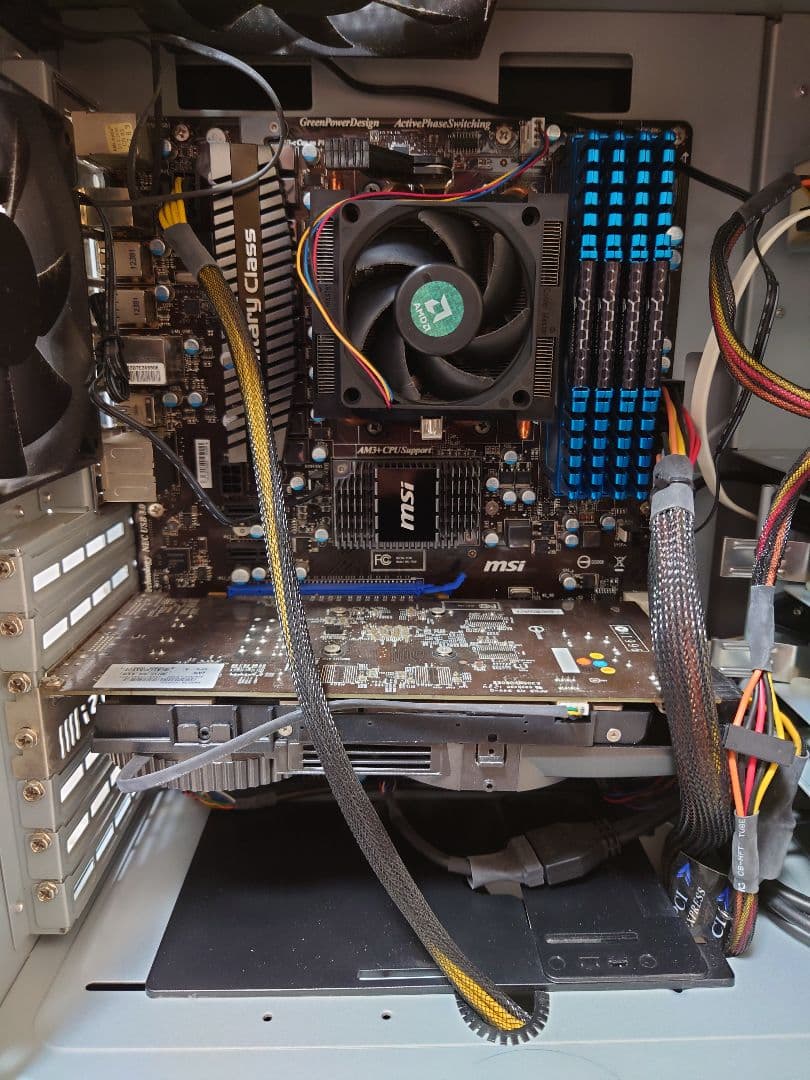 【中古PC】AMD FX-8320.GTX650.Antecケース