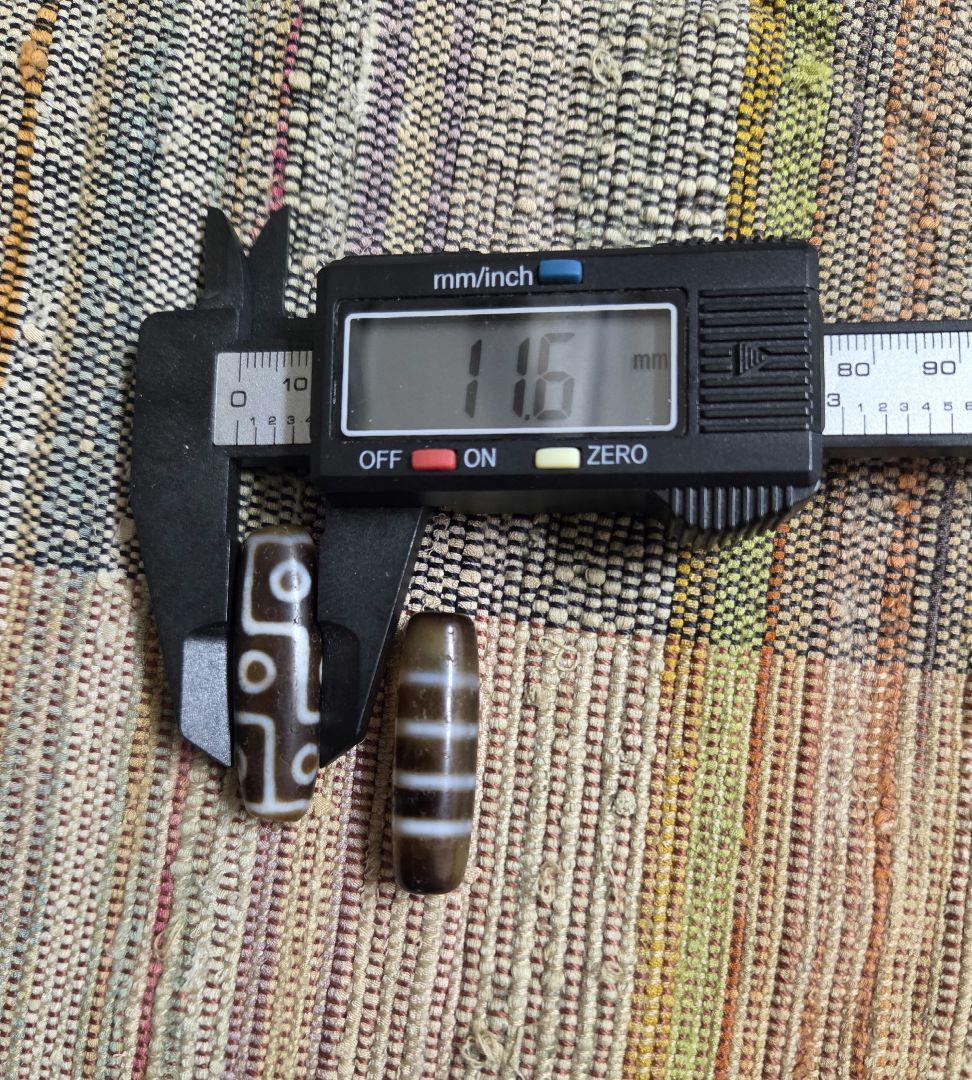 115　九眼天珠　四線天珠　貴重　珍品　２個セット　dzibeads　！