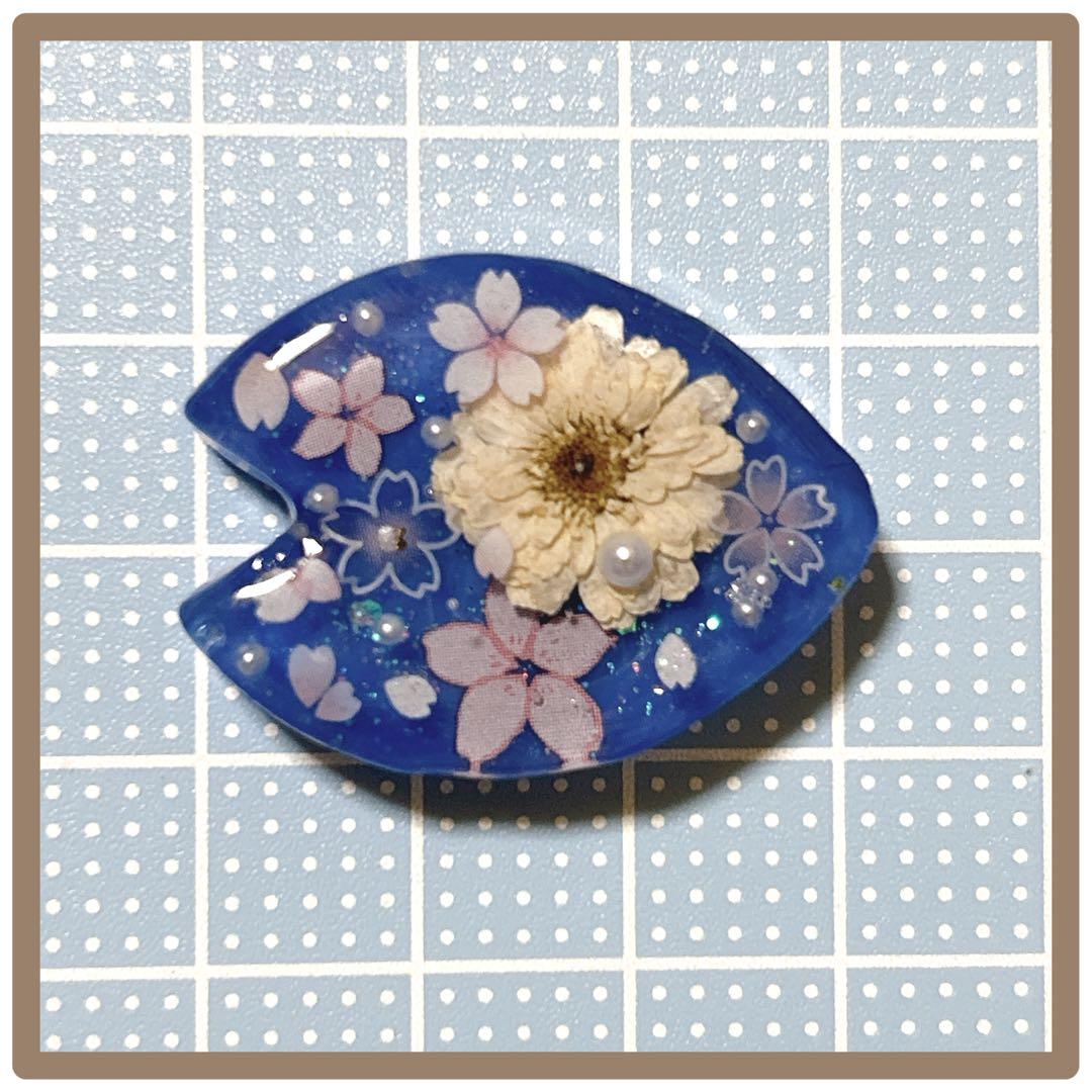 No 43❣️花びら型レジンヘアゴム❣️٩(๑❛ᴗ❛๑)۶❣️