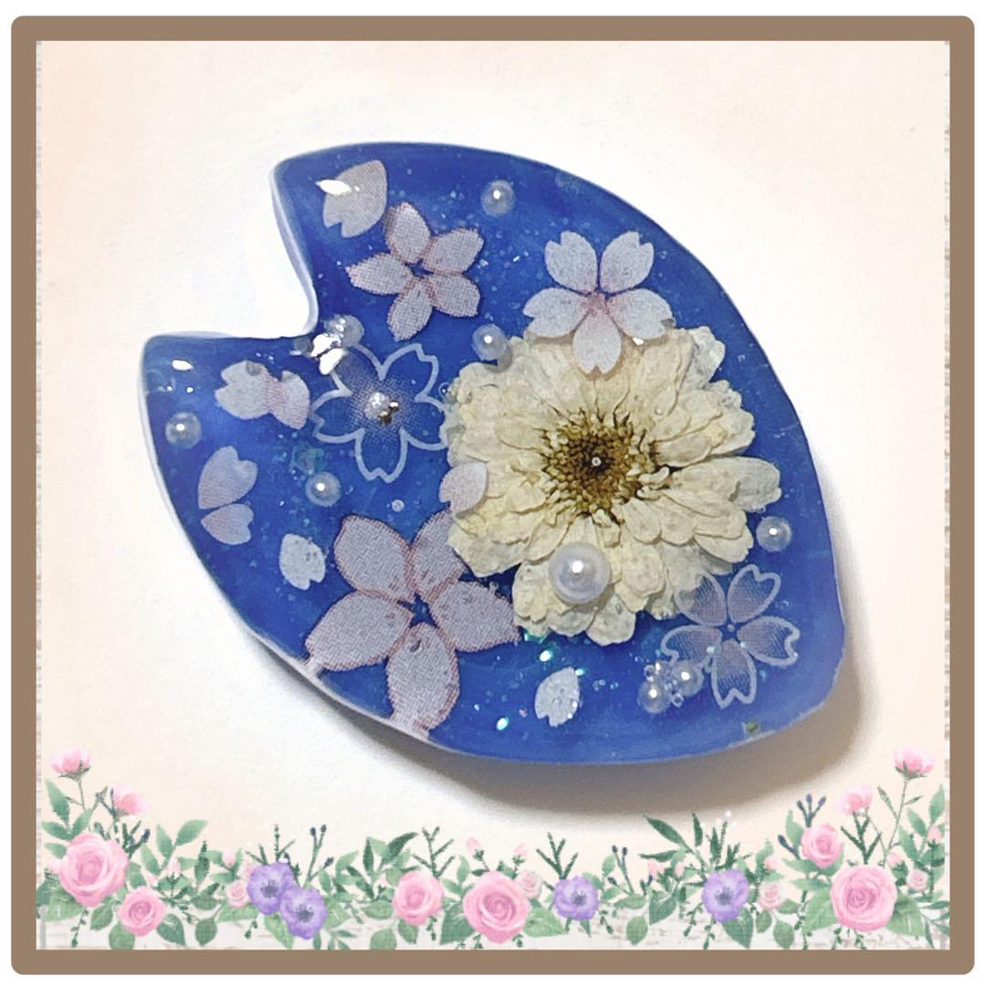 No 43❣️花びら型レジンヘアゴム❣️٩(๑❛ᴗ❛๑)۶❣️